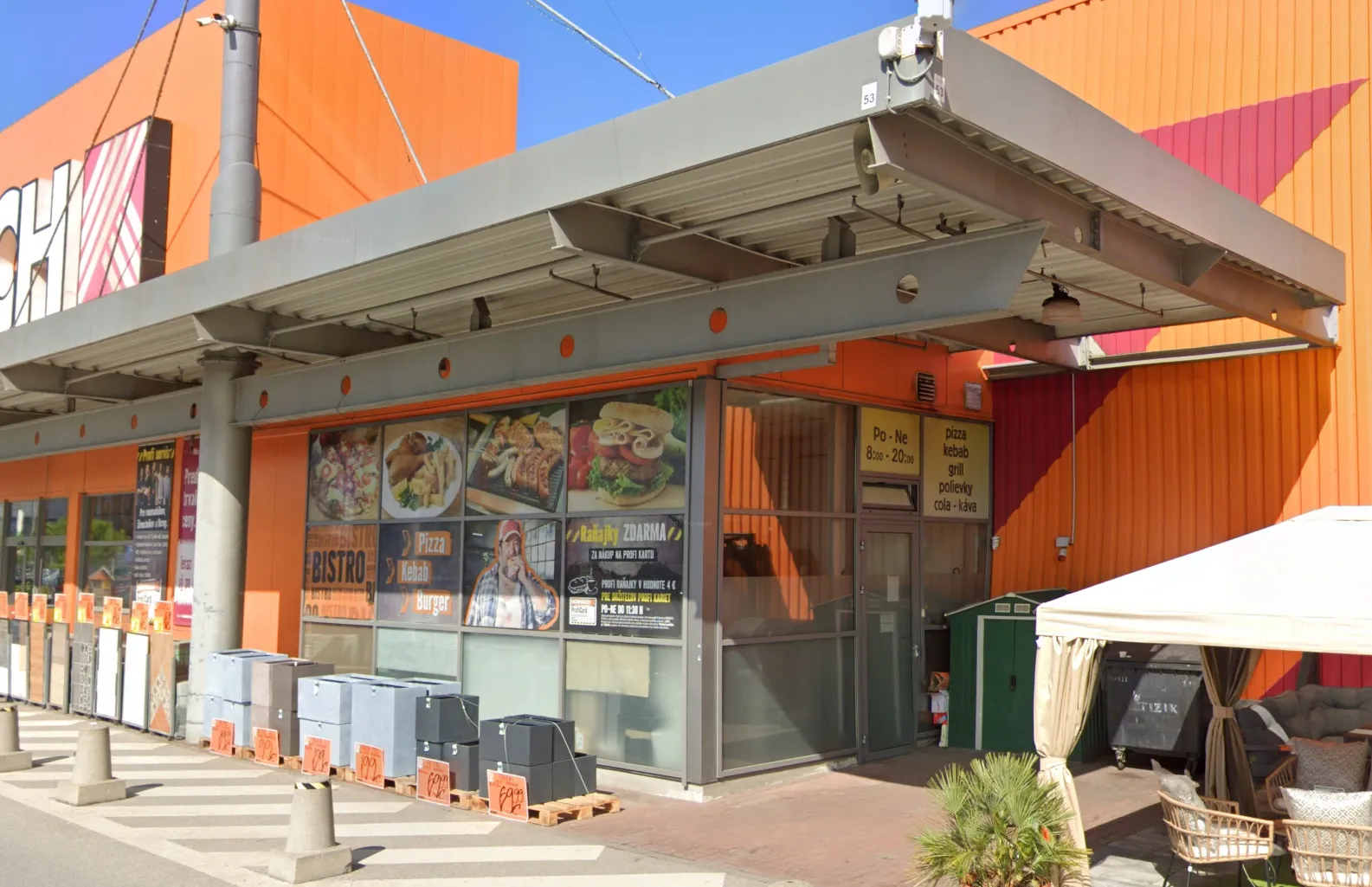 Hornbach, Košice (2005)